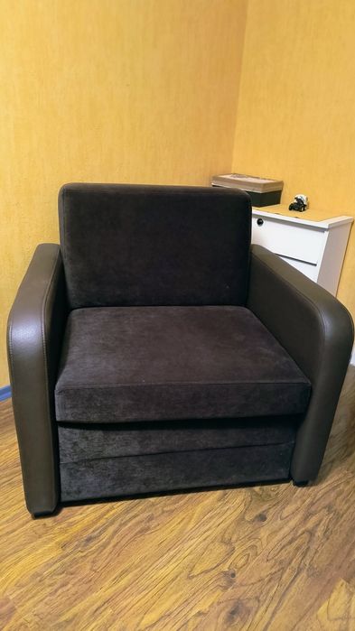 Fotel jednoosobowy brązowy jak nowy