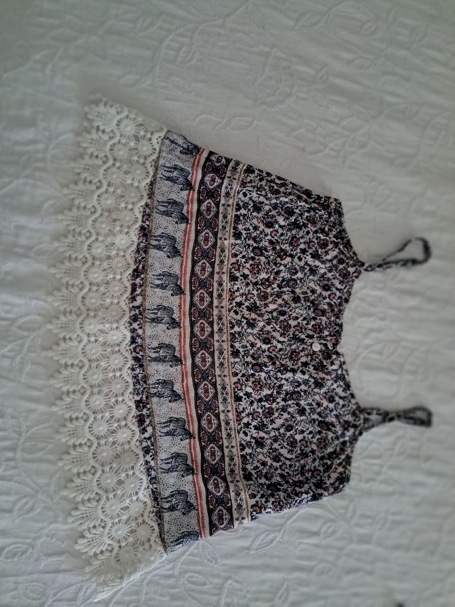 Top tecido e renda s