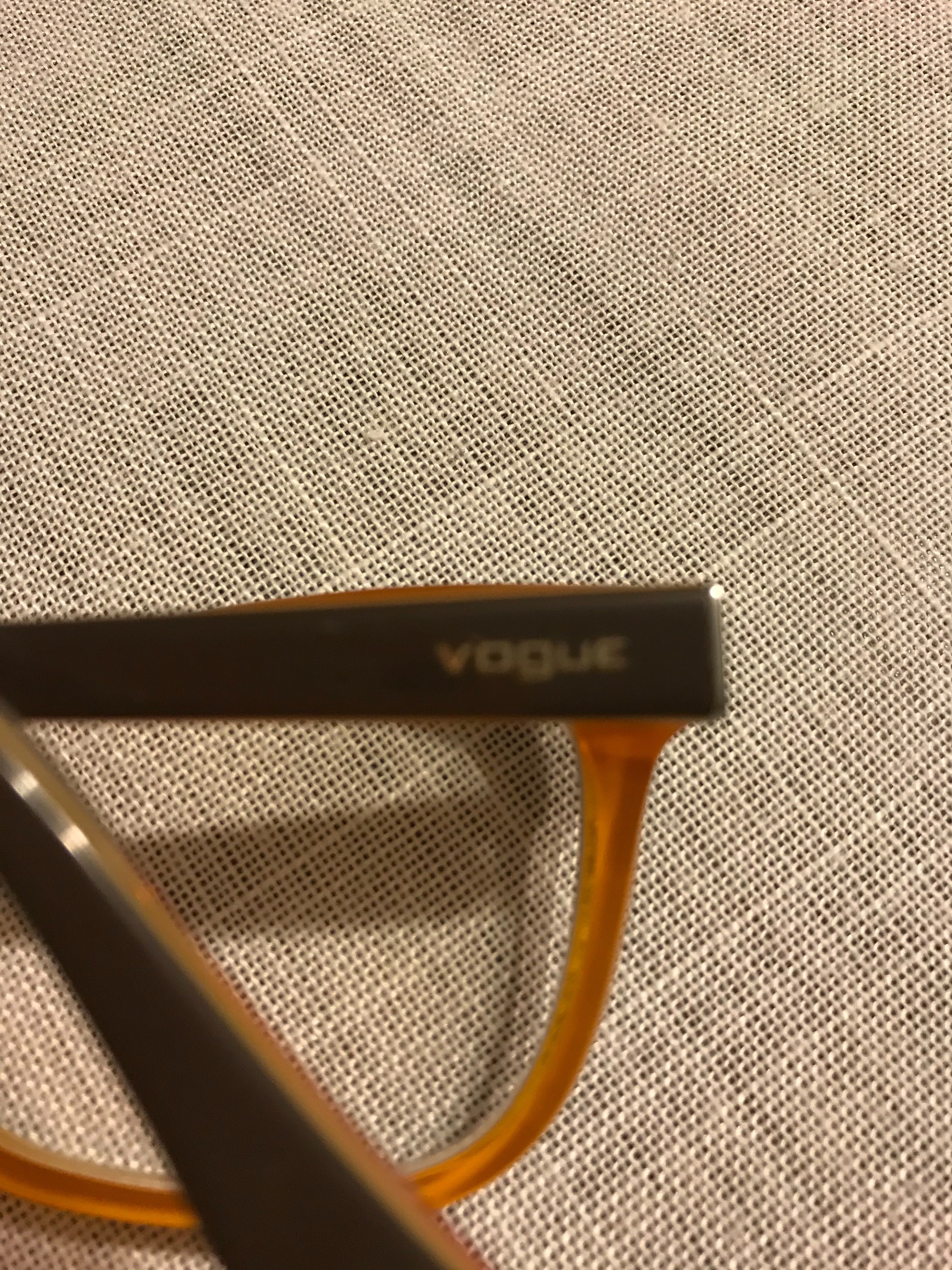 Eleganckie oprawki damskie firmy VOGUE