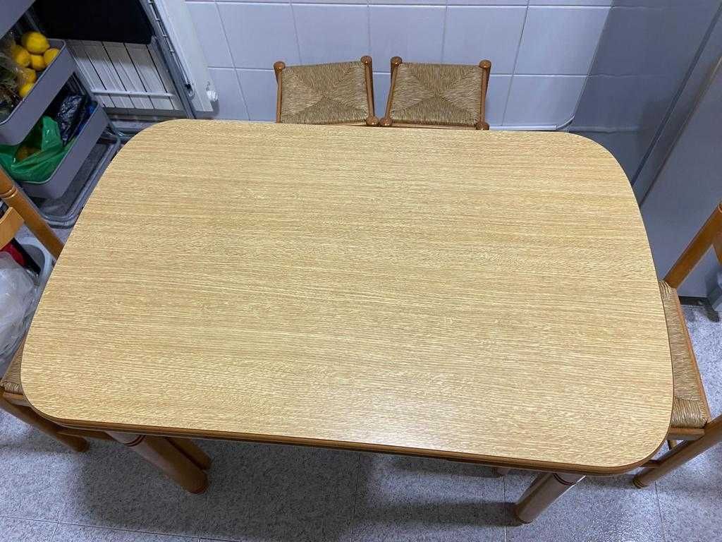 Mesa cozinha extensível com 2 cadeiras