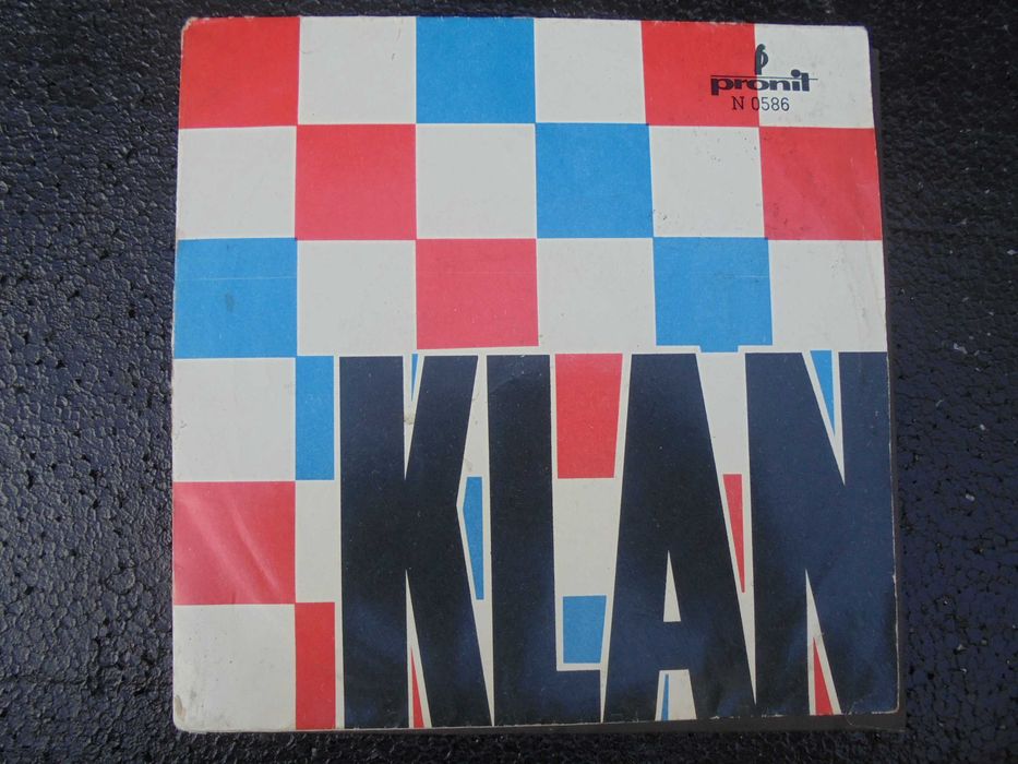 KLAN - Z Brzytwą na Poziomki