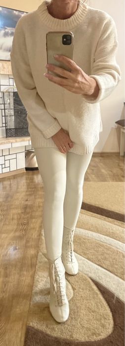 Светр теплий базовий колір