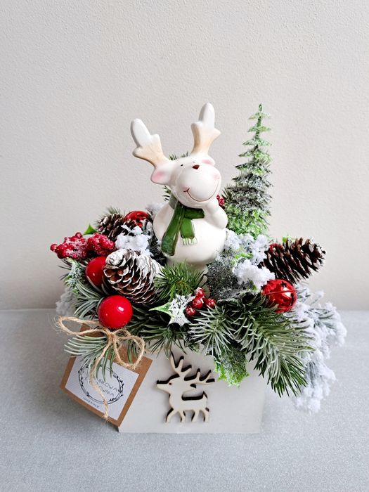 Dekoracja świąteczna stroik ozdoba kompozycja z reniferem
