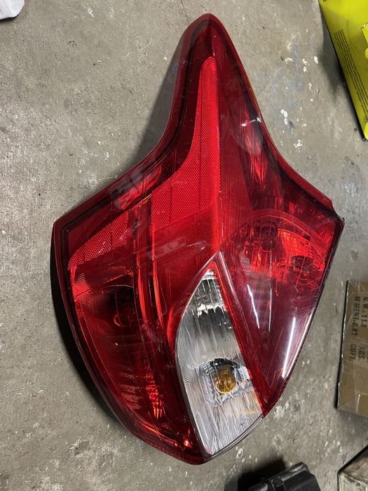 Фонарь левый Ford Focus 10-18 год