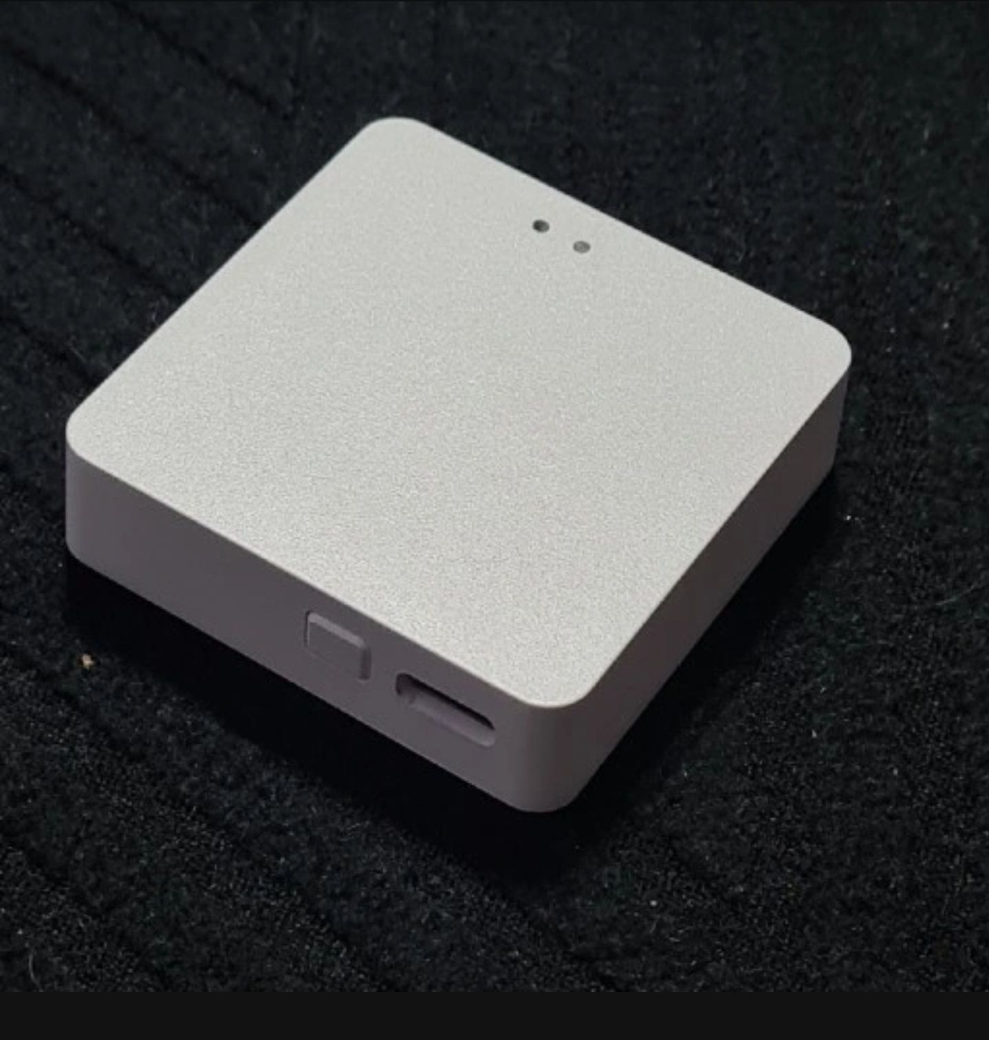 Centrala Bramka Tuya z  ZIGBEE 3.0+Wifi+Bluetooth BLE