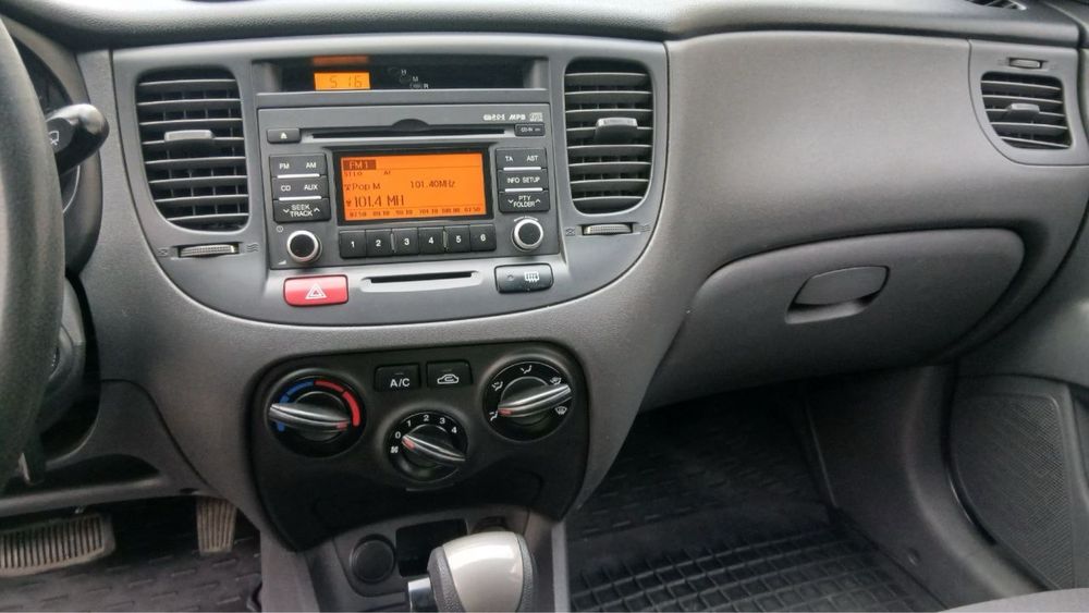 Kia Rio 2008 автомат