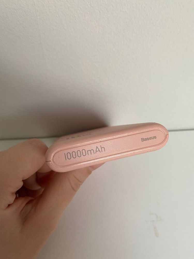 Power bank Baseus w kolorze różowym