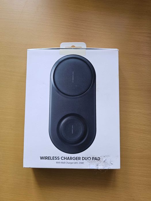 Беспроводное зарядное устройство Samsung EP-P5200 (EP-P5200TBRGRU)