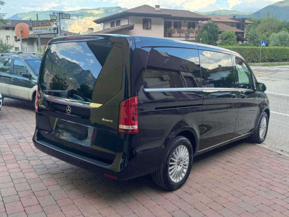 Mercedes-Benz V-class      2019