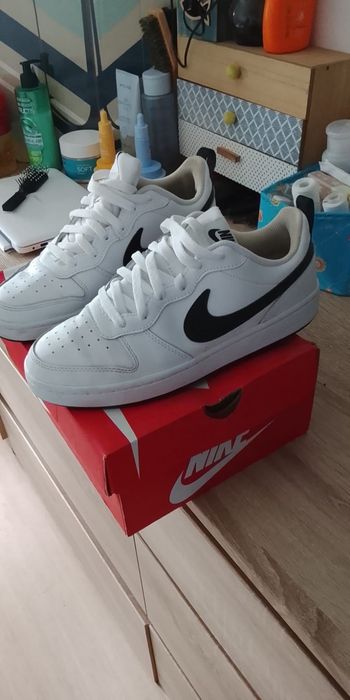 Ténis Nike em bom estado unisexo