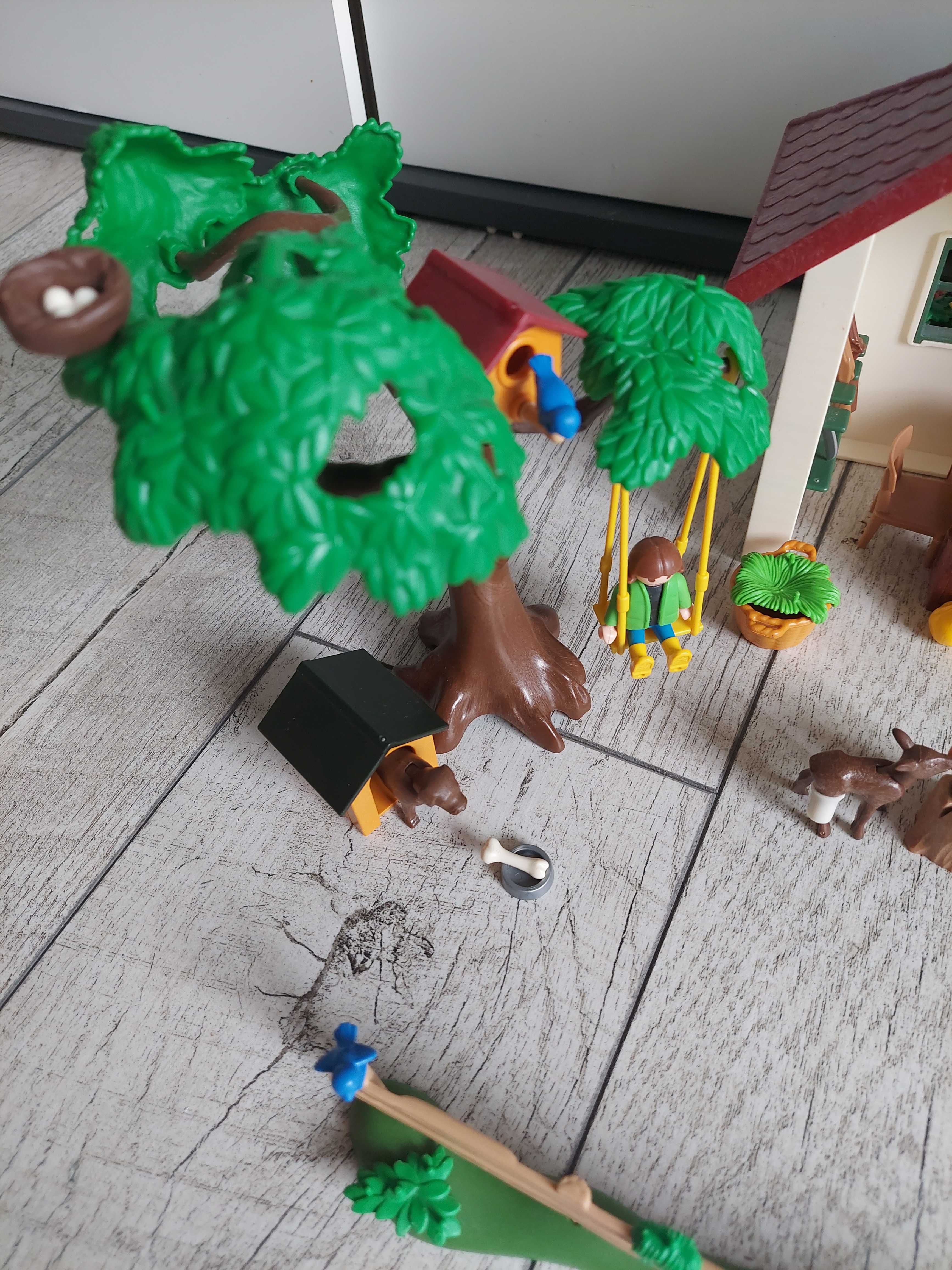 Playmobil 6811 domek leśniczego zwierzeta ludziki hustawka