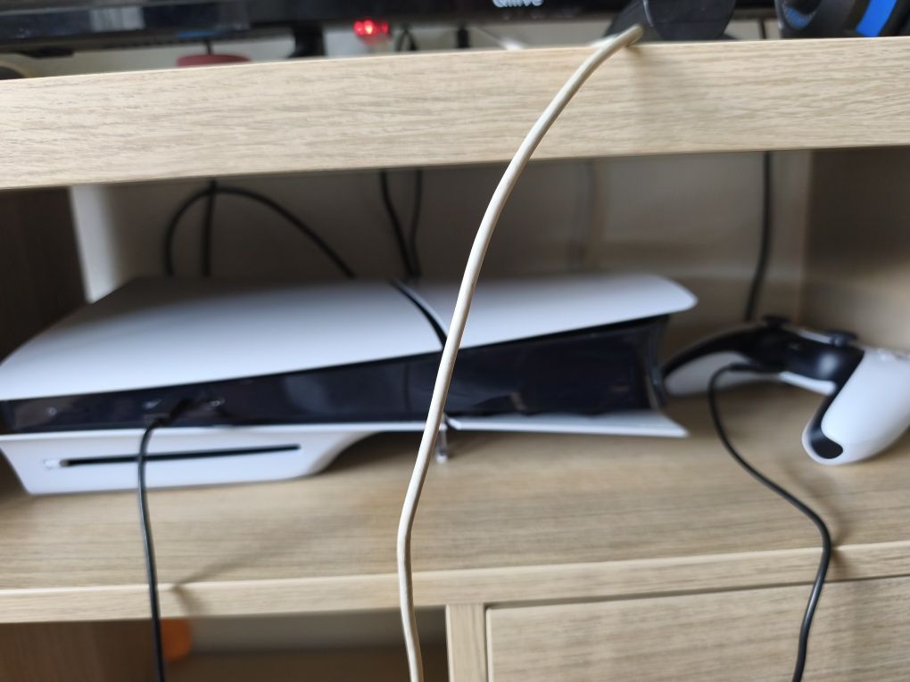 Vendo PlayStation 5 e Smart tv Qlive