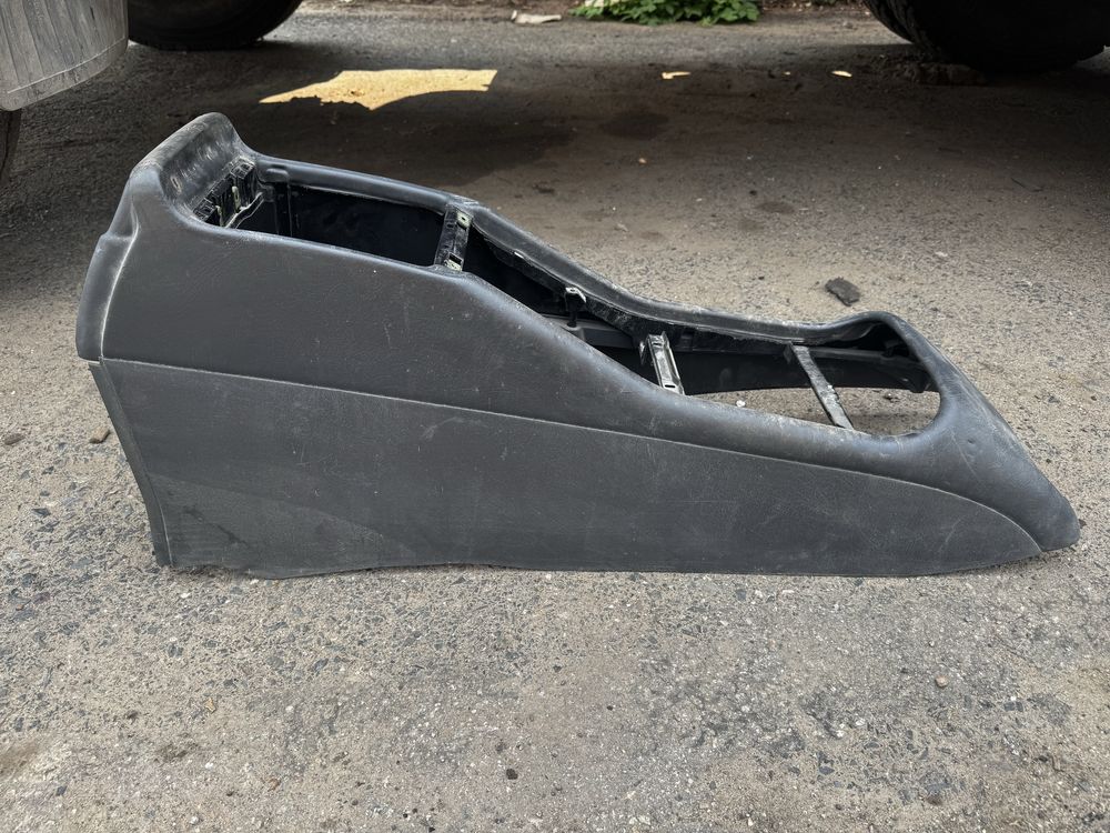 Подлокотник центральный тоннель Mercedes W163 ML
