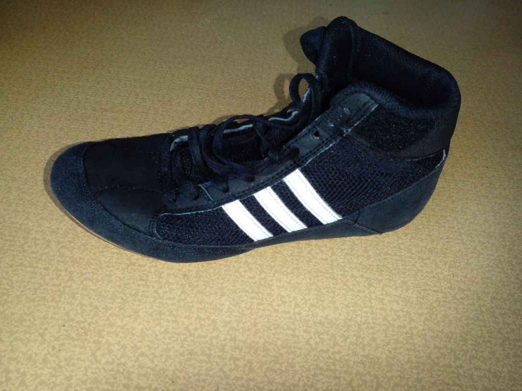 Борцовкі Adidas р.37