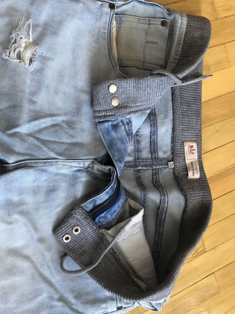 Джинси River Island