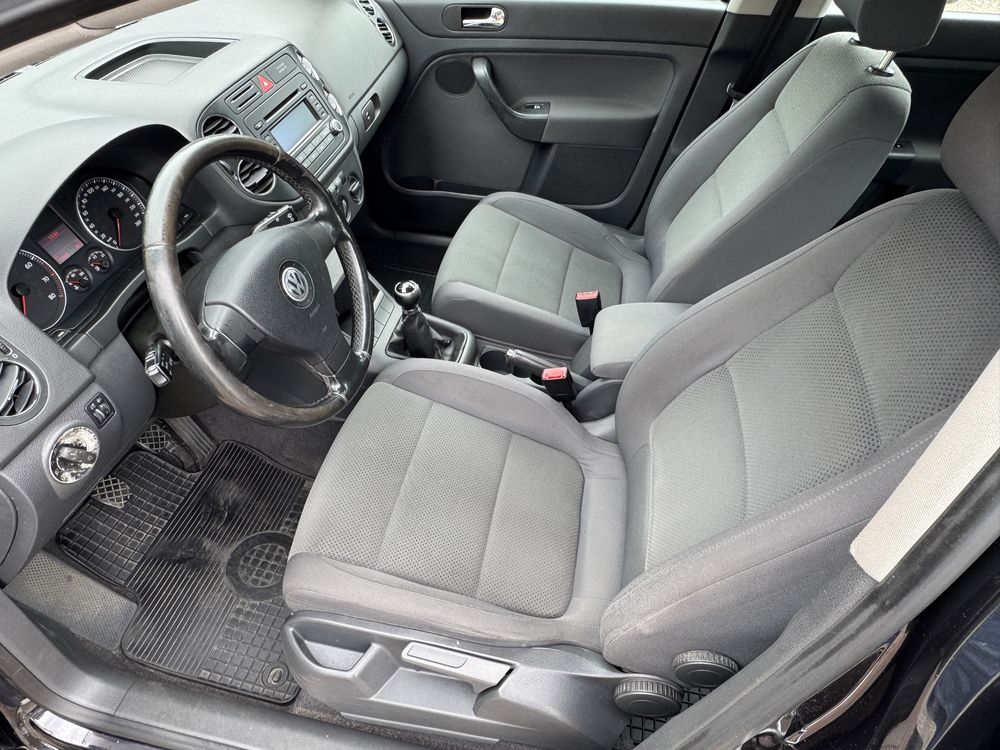 Golf Plus 1.6 benzyna - krajowy