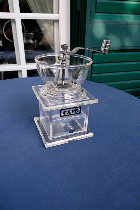 Moinho de café em Acrílico