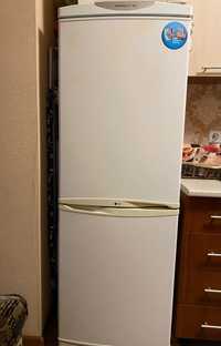 Холодильник LG. Робочий