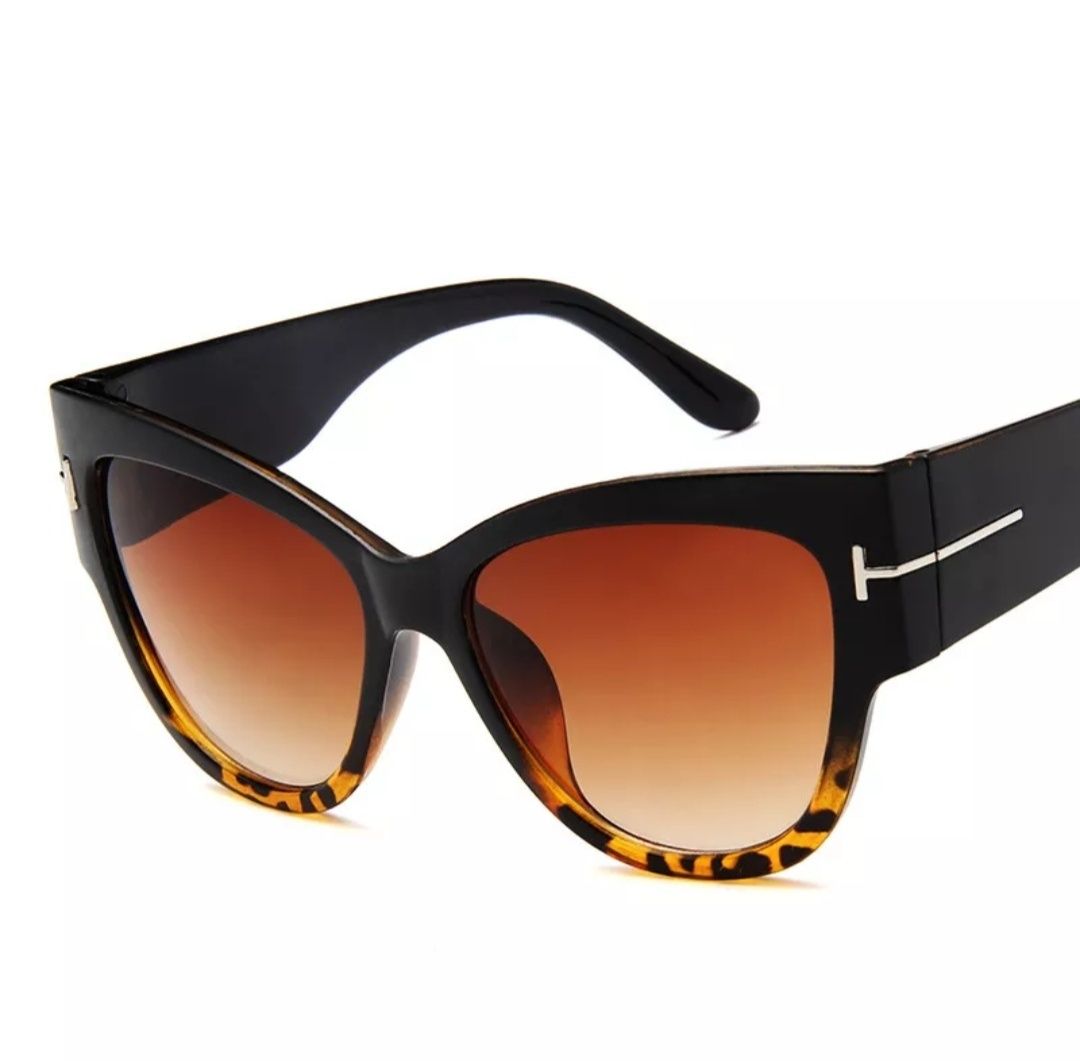 Жіночі окуляри чорні з леопардовим принтом