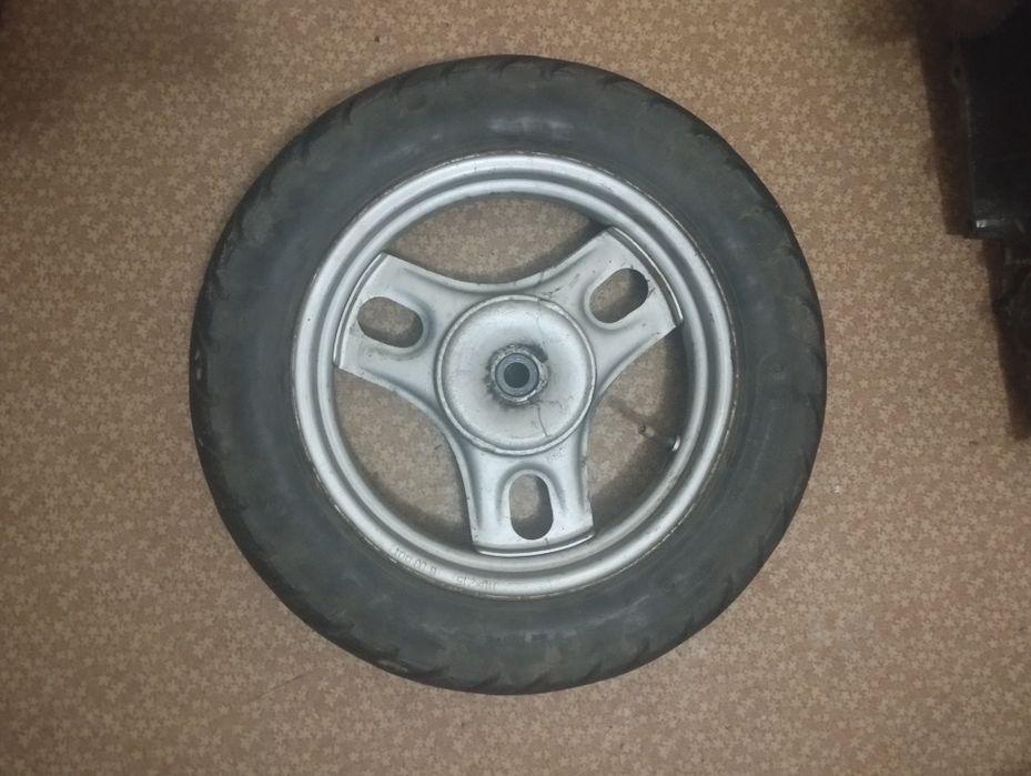 Колесо на Дио 27