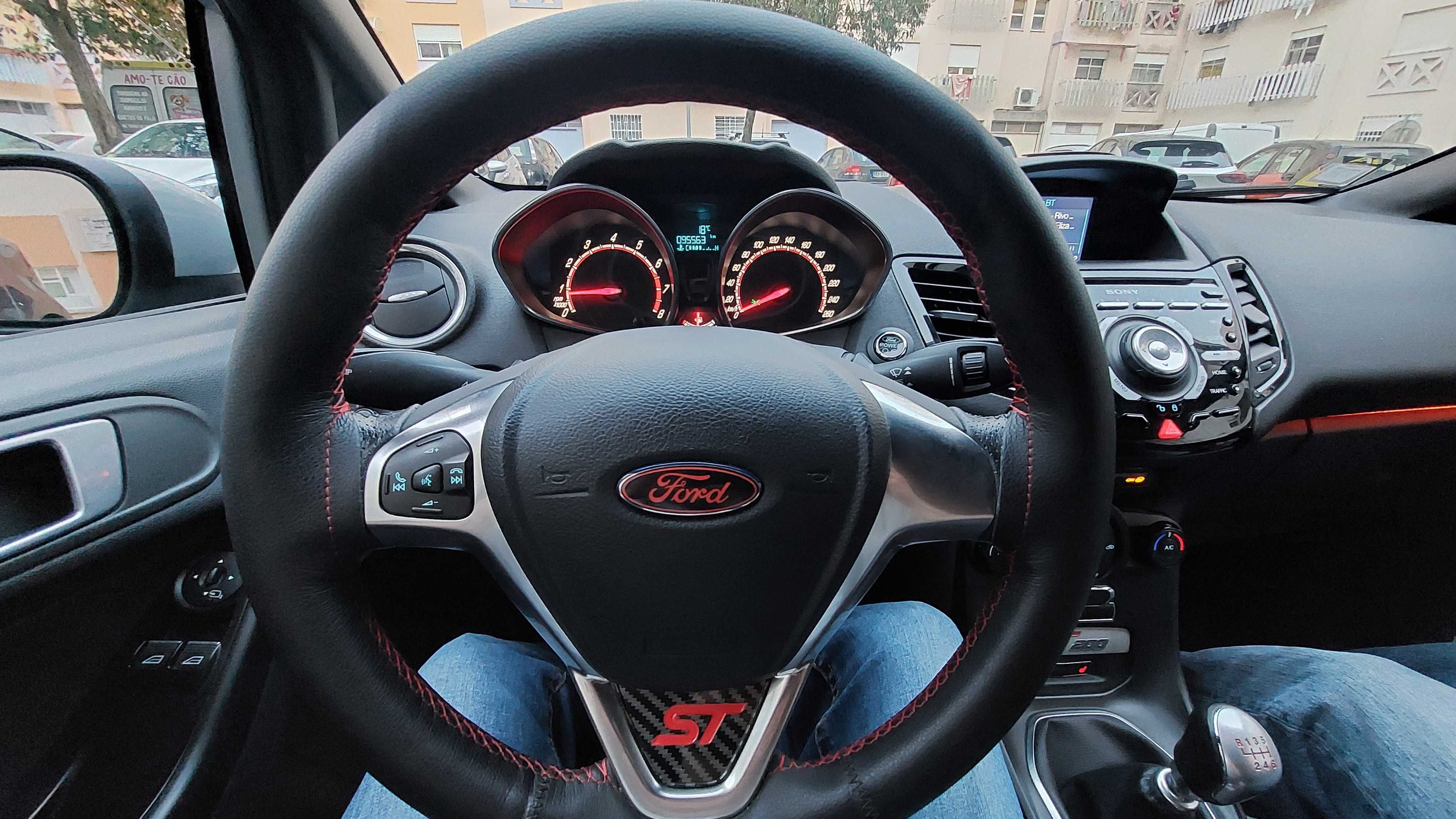 Ford Fiesta 1.6 EcoBoost ST200