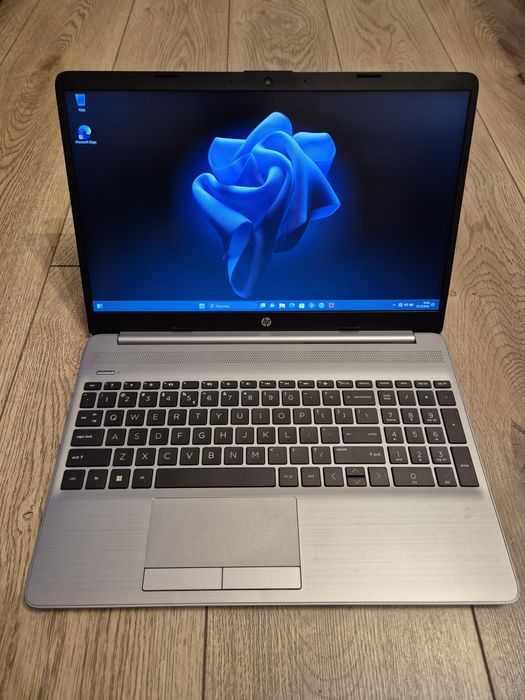 Laptop HP 255 G9 15.6" Ryzen 3 stan bdb
