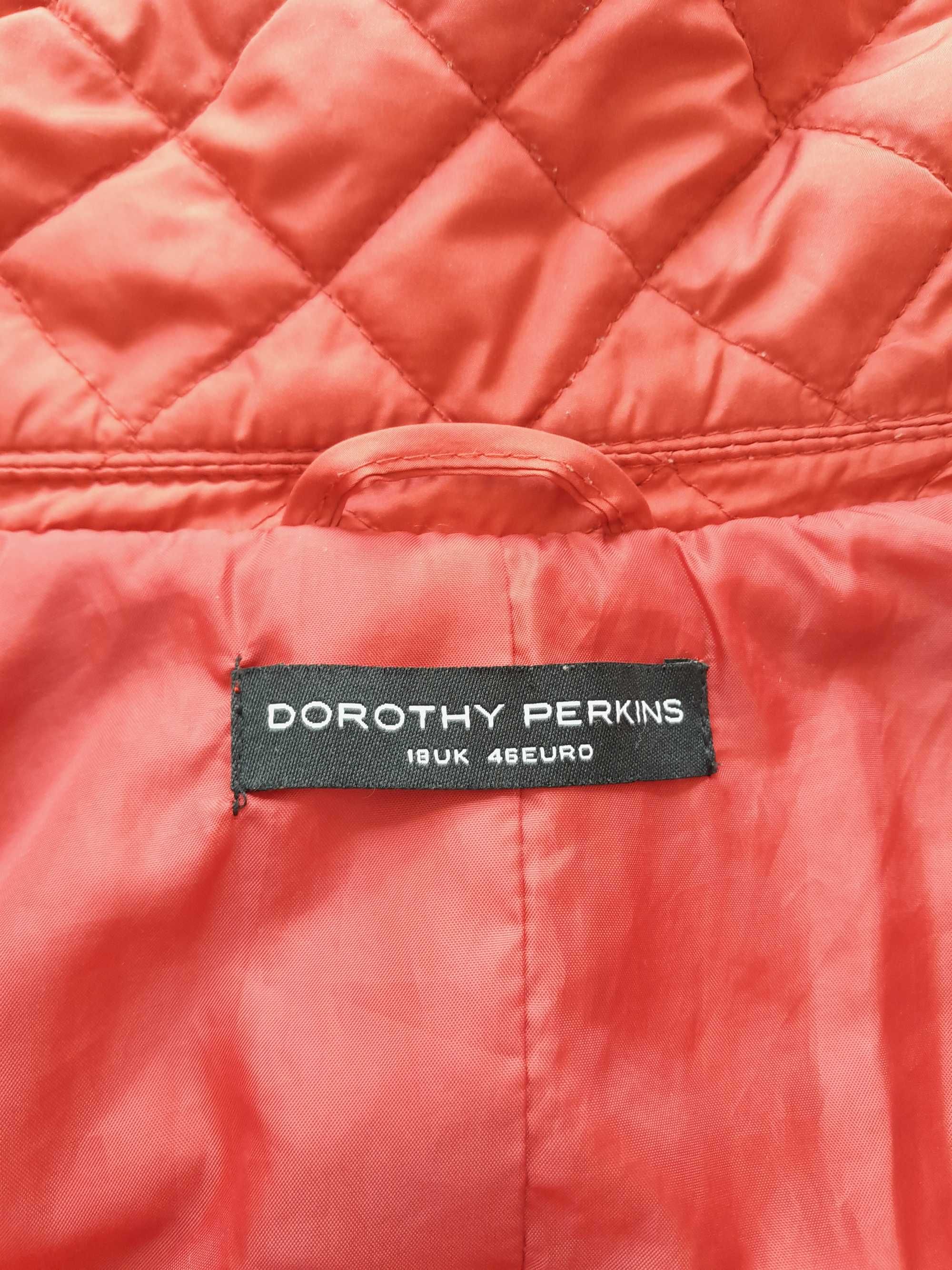 Piękna kurtka damska pikowana firmy Dorothy Perkins
