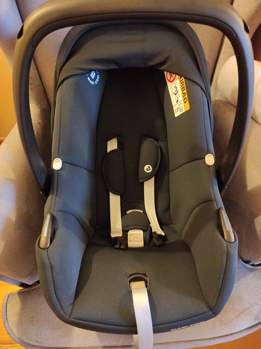 Fotelik nosidełko Maxi Cosi Tinca jak nowe