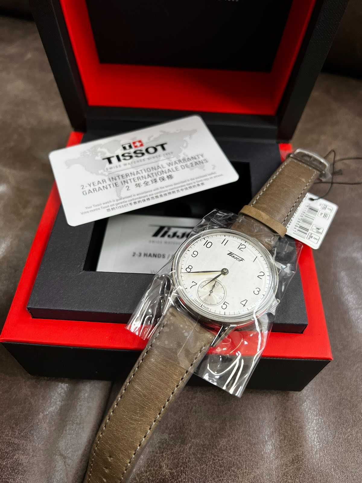 Оригинальные часы Tissot Heritage Petite Seconde T119.405.16.037.01