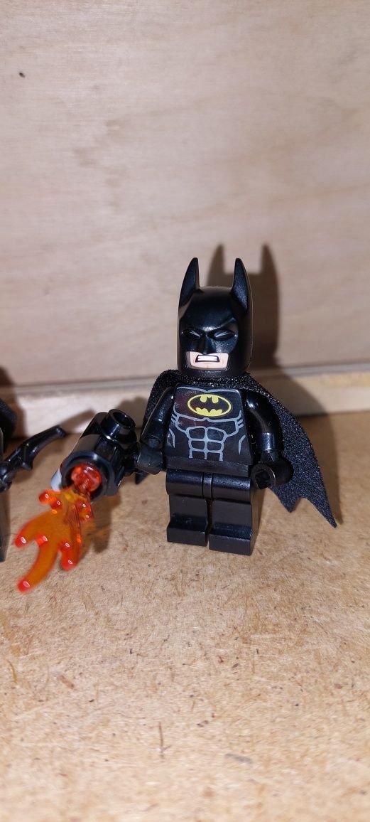 Lego 2 Figuras Minifiguras Batman c/ Acessórios