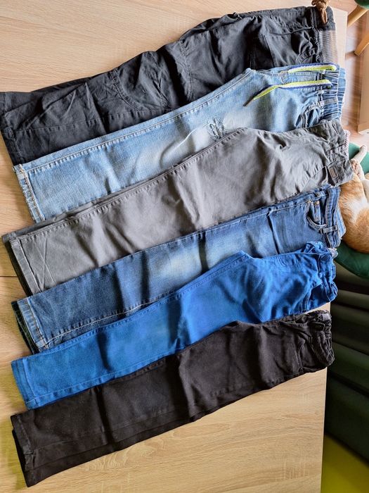 Komplet koszul i spodni dla chłopca 122/128