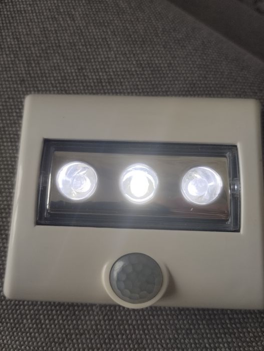 Светильник магнитный osram