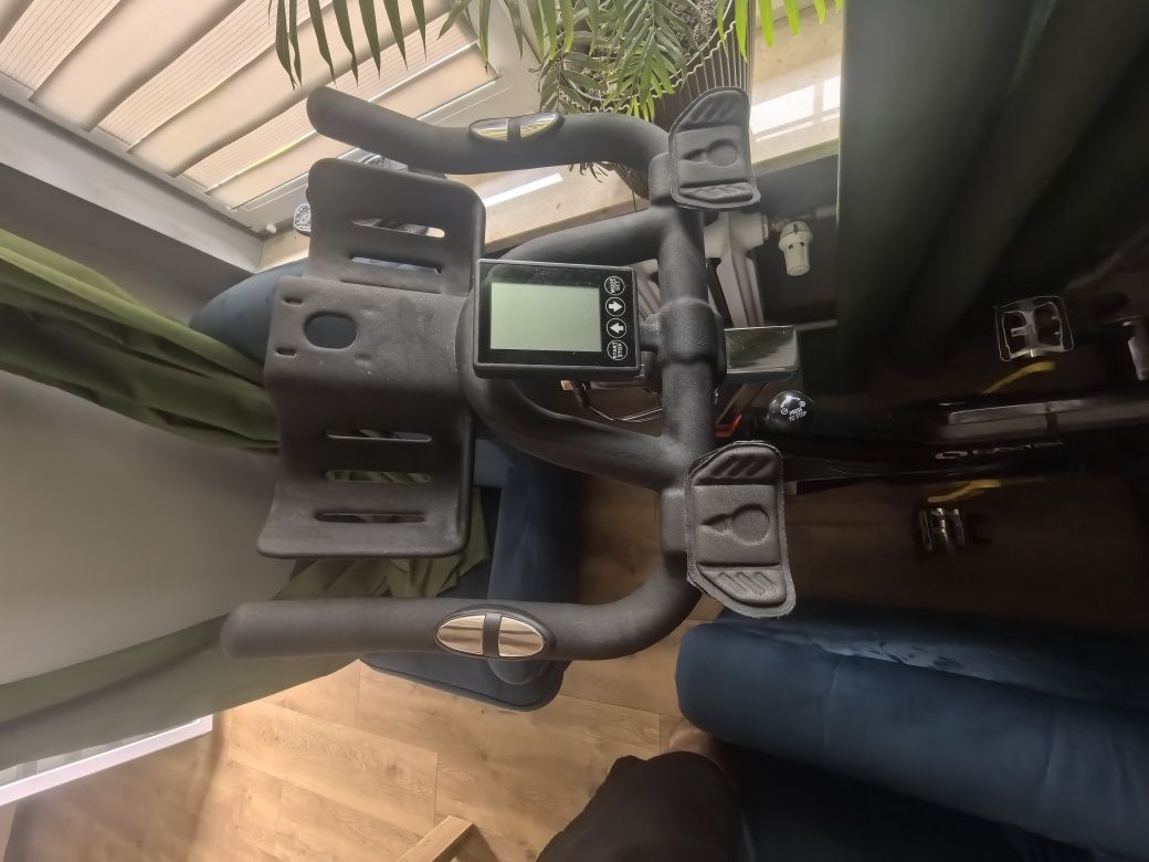 Rower spinningowy Hms premium sw7200