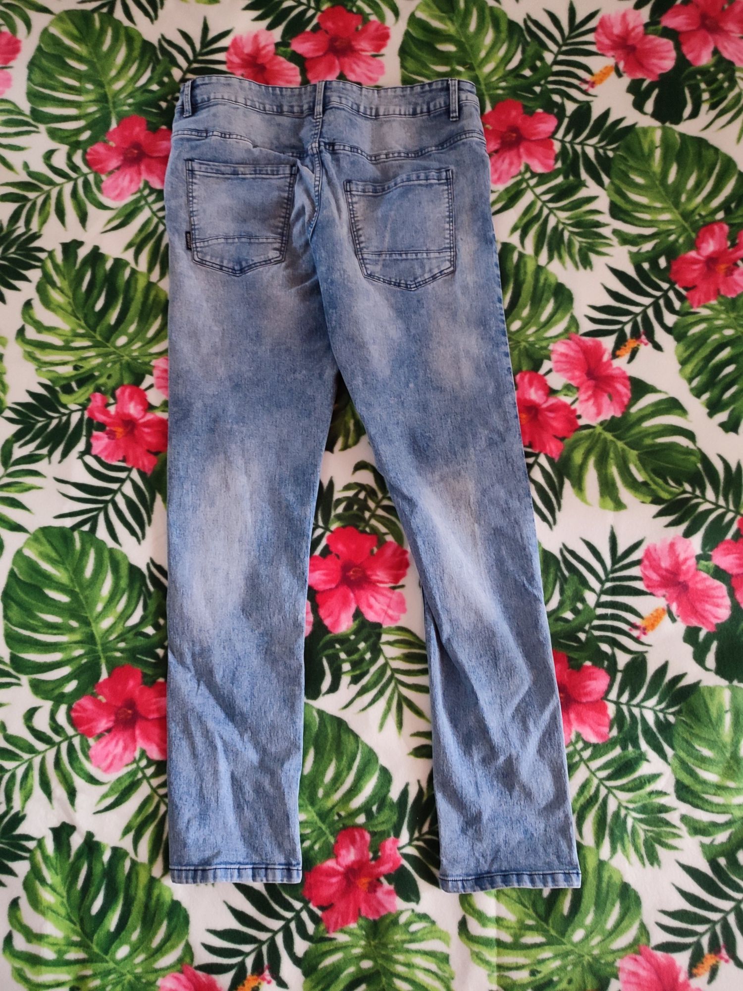 Dżinsowe spodnie Cropp skinny