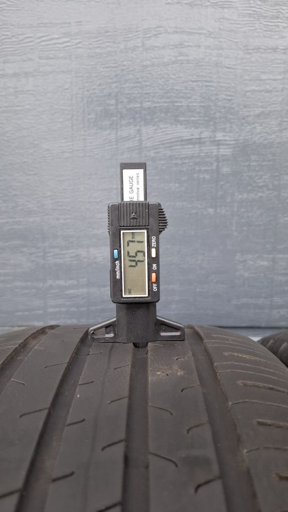 Continental 235/45 R18 EcoContact Na Sezon