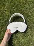 airpods max white