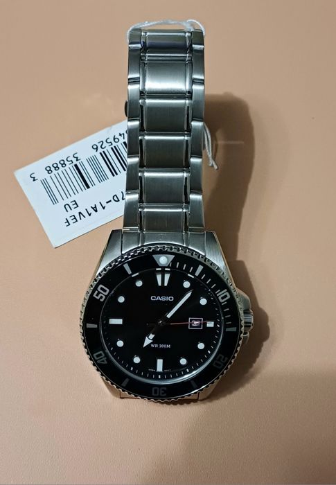 Чоловічий годинник Casio MDV-107D-1A1EF