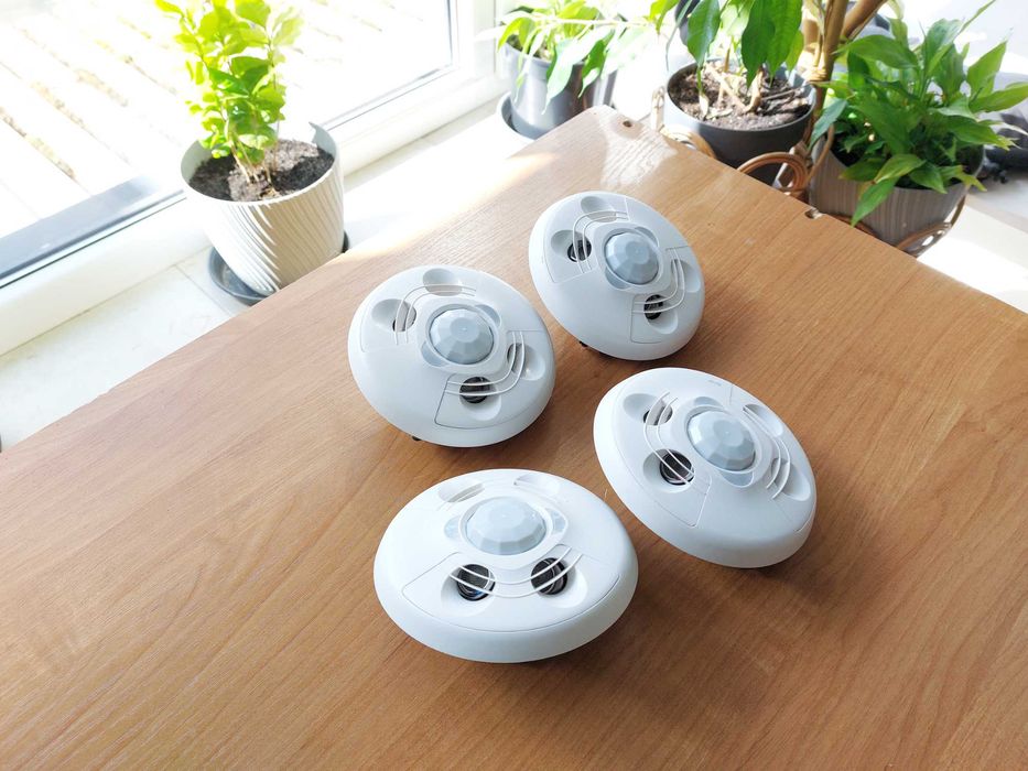 Czujnik obecności Crestron GLS-ODT-C-CN (zestaw 4 szt)