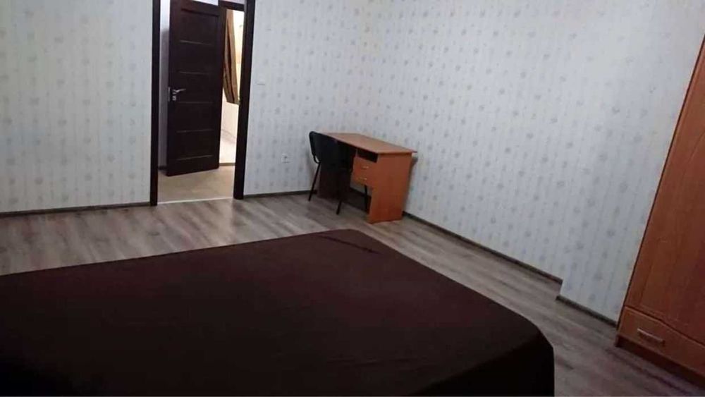 Здам 2к квартиру на Прохоровській