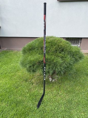 Kij  hokejowy CCM Prawy P28  164cm