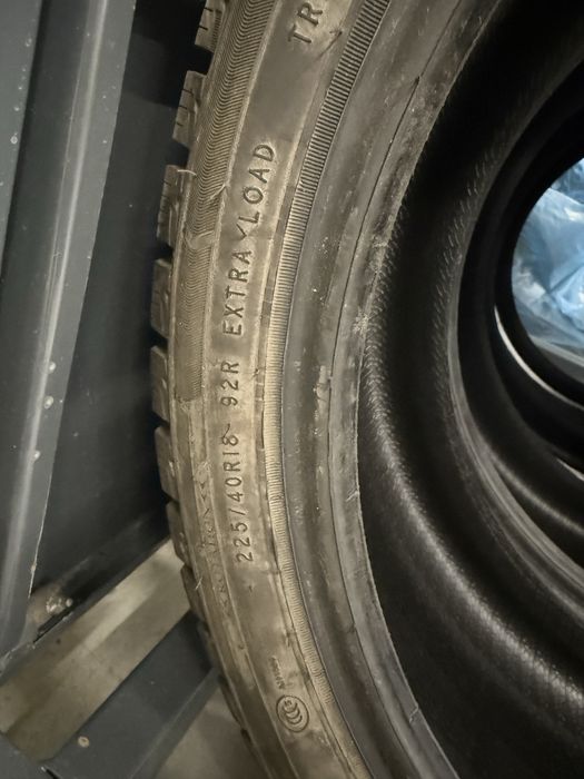 Зимові шини Michelin 225/40 R18
