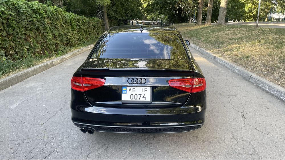 Audi a4 quatro s line