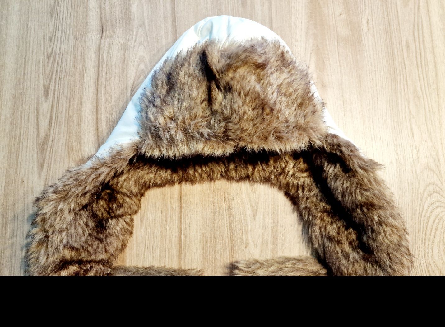 Nowa czapka uszatka futrzana futro jasna biała ecri damska okazja 57cm