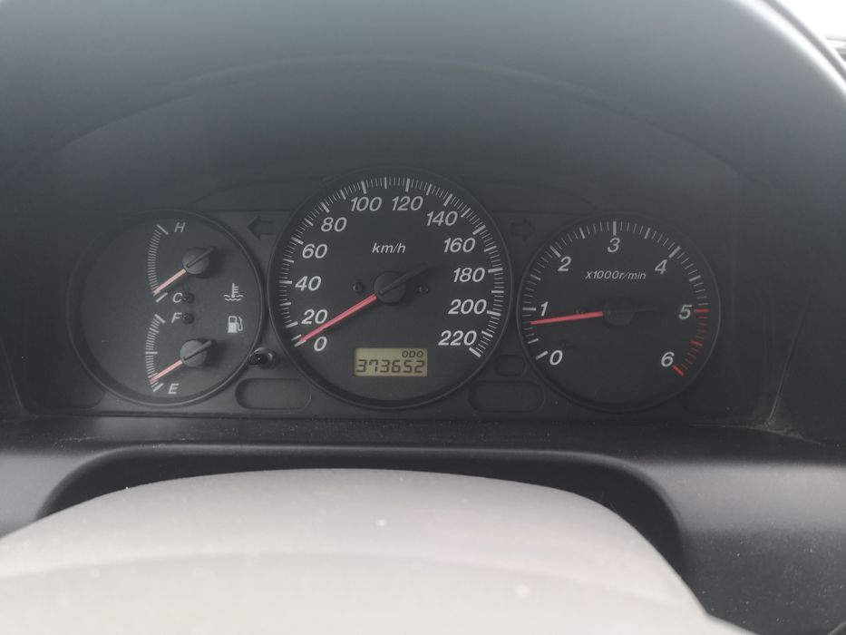 Продам Mazda Premacy 2.0дизель