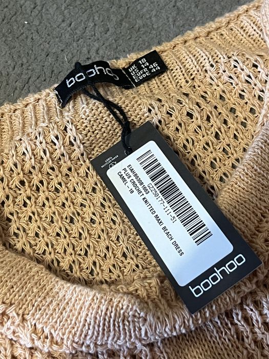 Пляжне вʼязане плаття бренду Boohoo