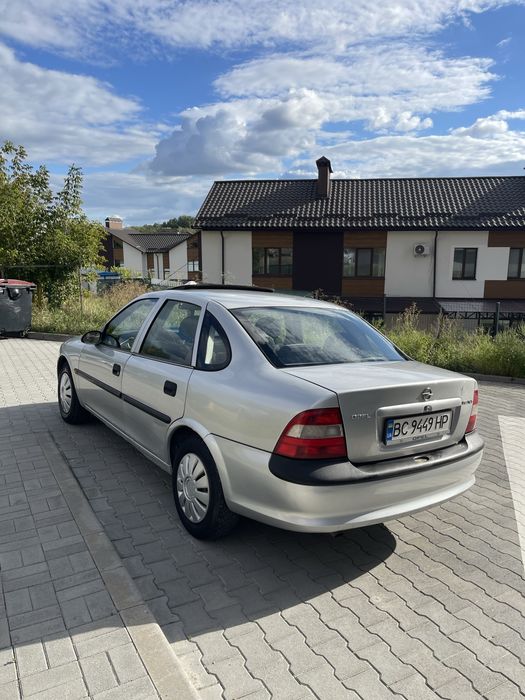 Opel vectra B 1.6