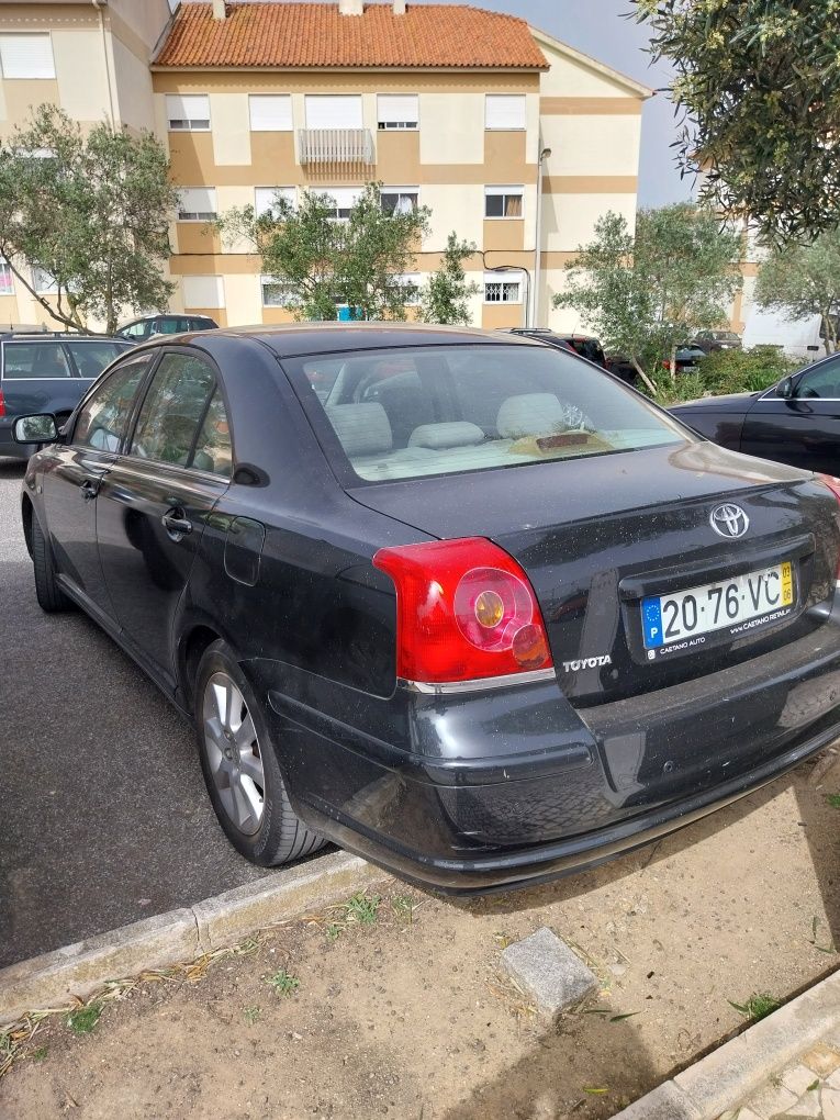 Toyota Avensis 1.6 gasolina e Gpl de última geração