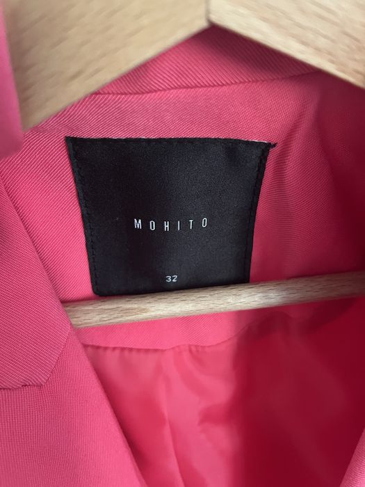 Różowa marynarka dwurzędowa mohito