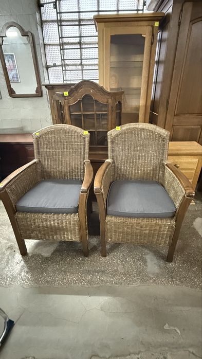 Крісла з натурального ротангу, з деревом Німеччина