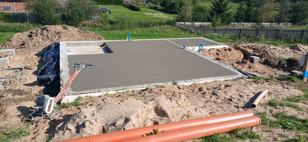Budowa płyt fundamentowych, fundamentów punktowych domów drewnianych